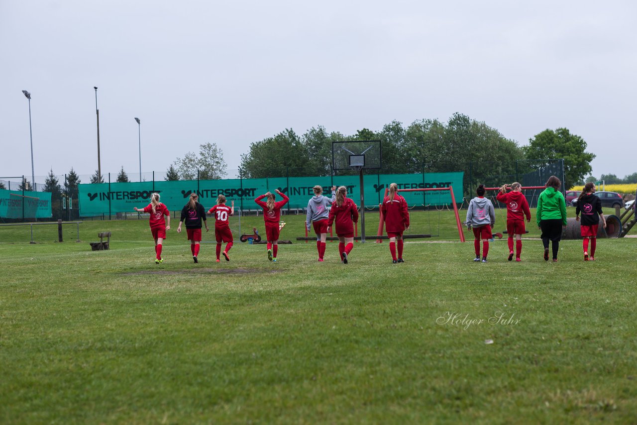 Bild 53 - wCJ SV Steinhorst/Labenz - VfL Oldesloe : Ergebnis: 18:0